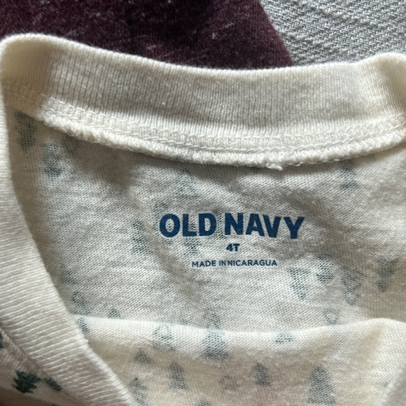 3 long sleeve Old Navy shirts. - Picture 3 of 5